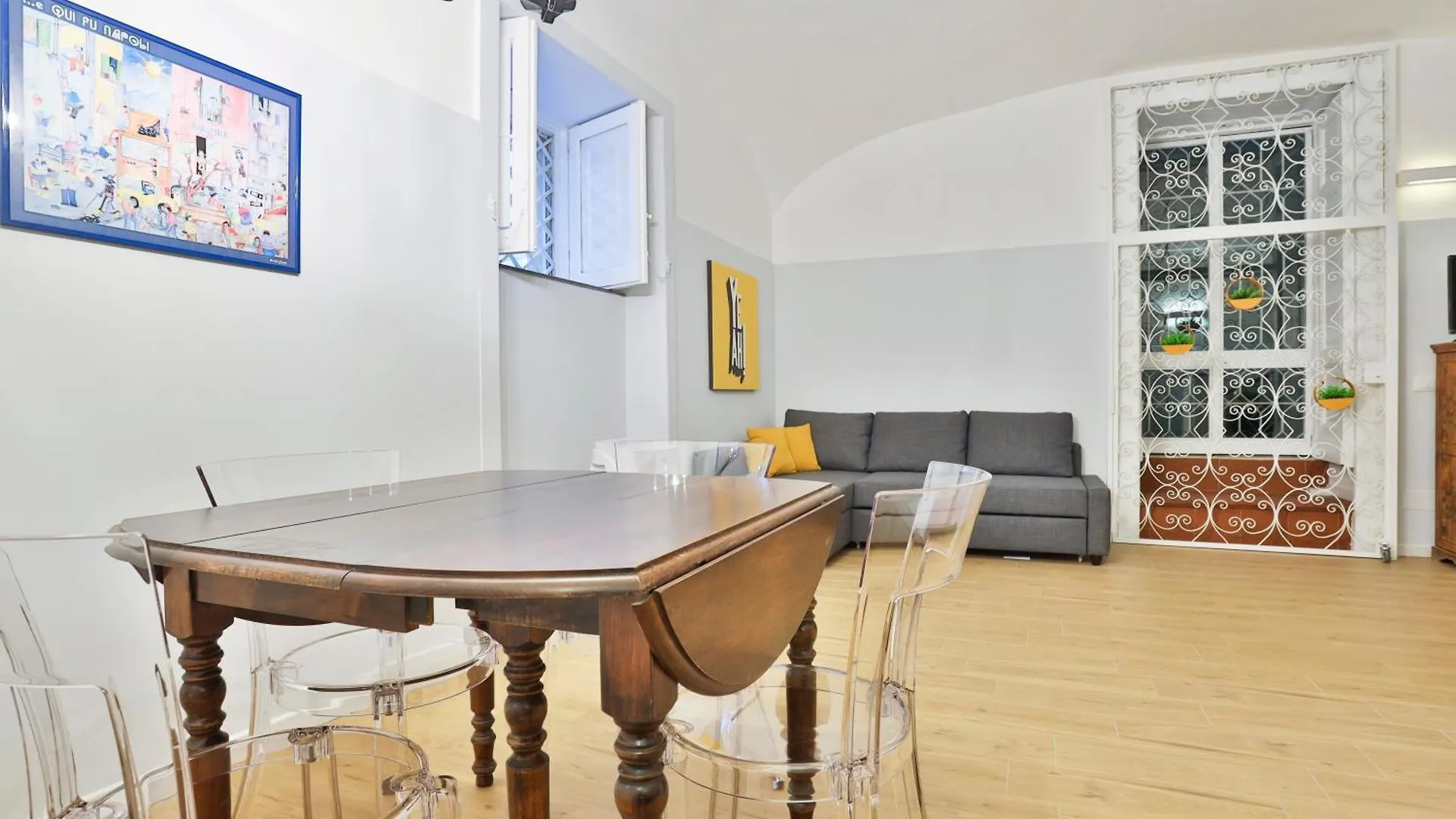 Urban Living In Chiaia - Close To Grenoble Apartment Naples